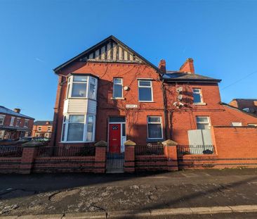 5 bedroom private hall to rent - Photo 3