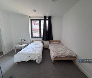 1 bedroom flat to rent - Photo 3