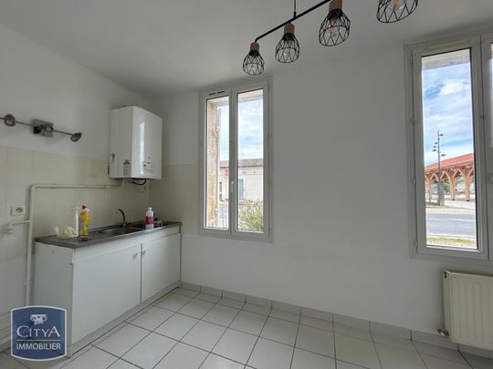 Location Appartement 4 pièces 94m² LE BARP 33114 - Photo 1