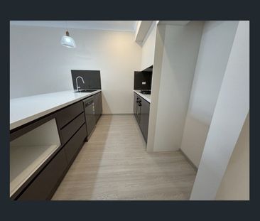 FOUR BEDROOM FAMILY HOME - Photo 6