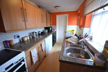 2 bedroom terraced house to rent - Photo 5