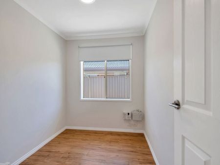 31 Cutter Cct, Encounter Bay SA 5211 - House For Rent | Domain - Photo 3