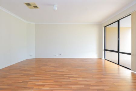 Spacious Family Home in Quiet Location - Photo 5