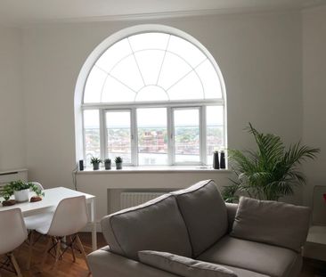 2 Bed Flat, Leigham Hall, SW16 - Photo 3