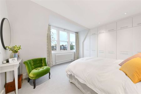 SHORT LET - A stunning two double bedroom apartment with balcony available for Short Lets. - Photo 4