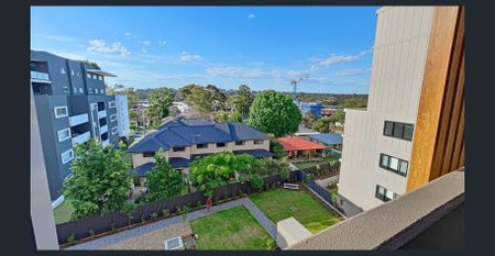 Brand New 2 + Study Apartment ! - Photo 2