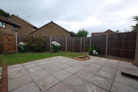 2 bedroom end of terrace house to rent - Photo 5