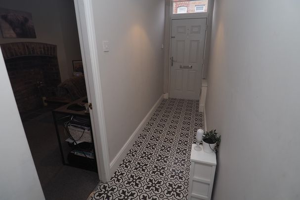 2 bedroom to let - Photo 1