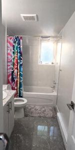 3 1/2 Rénové A à Z, électros, calme et respect - Photo 3