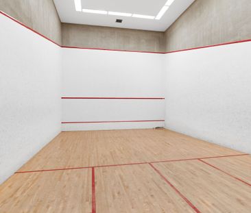 For Lease - 2760 Carousel Crescent Unit# 1111, Blossom Park - Airpo... - Photo 4