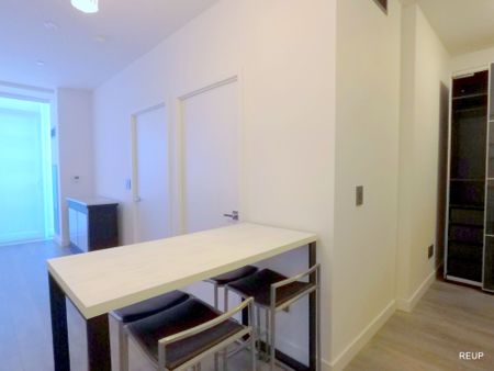 For Lease - 8 Eglinton Avenue Unit# 2402, Toronto, Ontario - Photo 3