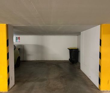 Stuhr: TOP renovierte 2 Zimmer Whg., neue EBK, großem Balkon, TG-St... - Photo 3