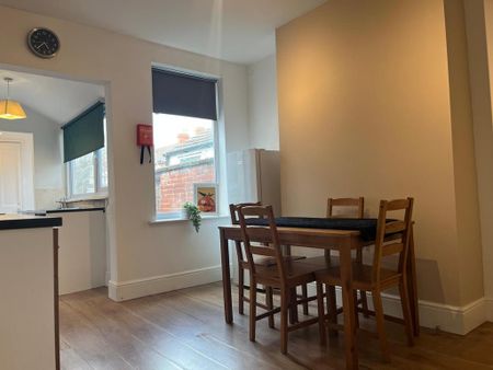 2 bedroom terraced house to rent - Photo 3