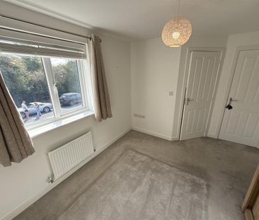 3 bedroom semi-detached house to rent - Photo 4