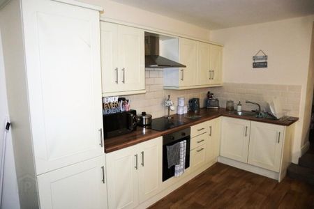 2 13/15 Bridge Street, Lisburn, BT28 1XZ - Photo 4