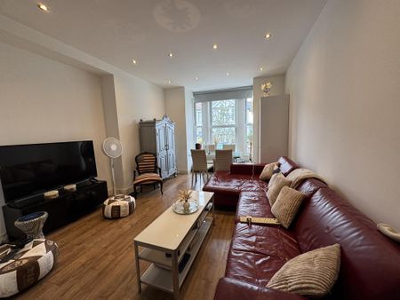 2 bedroom flat to rent - Photo 4