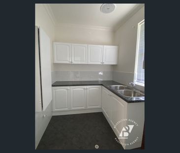 Grab This 8-Month Lease at $800/week! - Photo 6