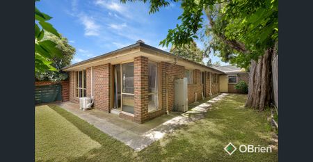 Private and Bright - Photo 2