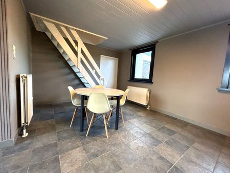 LANDELIJK GELEGEN WONING MET 3 SLPKS | TUIN EN GARAGE - Photo 3