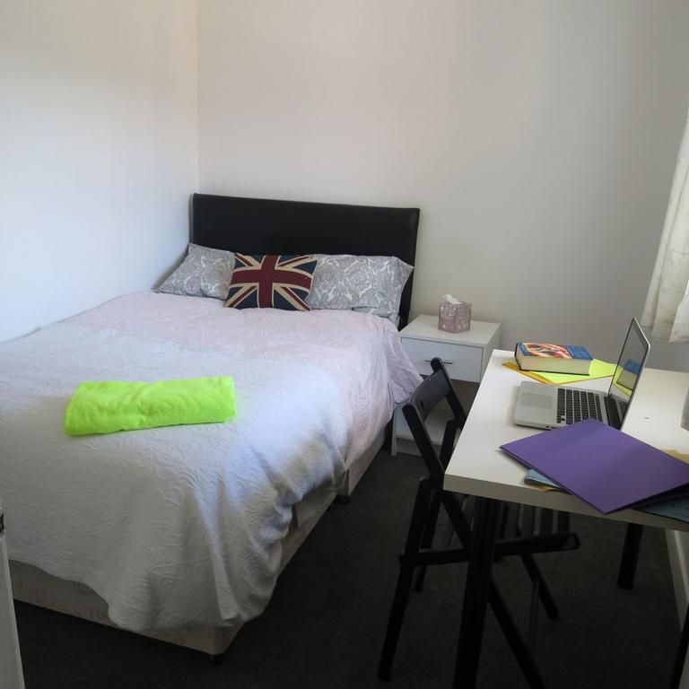 2 bedroom house to rent - Photo 1