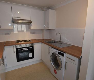 1 bedroom flat to rent - Photo 3