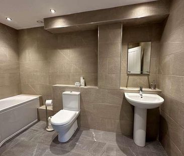 Forest Road, Binfield, Bracknell, RG42 - Photo 6