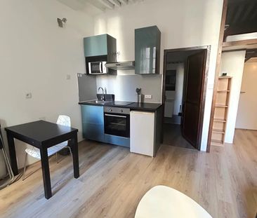 Location Appartement 1 pièce 23m² AIX EN PROVENCE 13100 - Photo 1