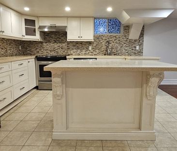 For Lease - 44 Skywood Drive, Richmond Hill, Ontario - Photo 1
