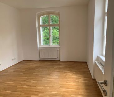 Idyllische 2-Raum-Wohnung mit Blick auf den Südbahnhofmarkt im 1ten... - Photo 5