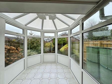 2 bedroom bungalow to rent - Photo 5