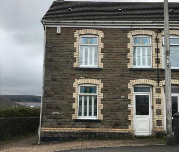 3 bedroom semi-detached house to rent - Photo 1