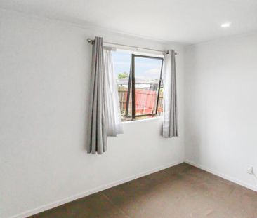 Three Bedroom Home! - Photo 3