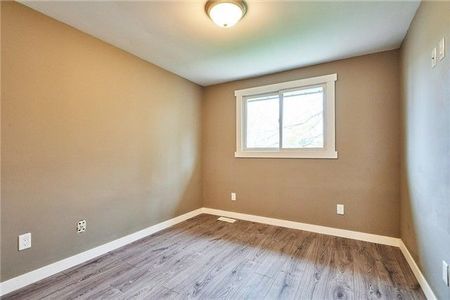 For Lease - 225 Kinmount Crescent Unit# Upper, Oshawa, Ontario - Photo 5