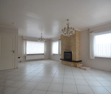 Te huur: Ruime woning met tuin en dubbele garage - Foto 3