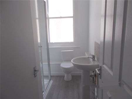 Student Properties to Let - Photo 3