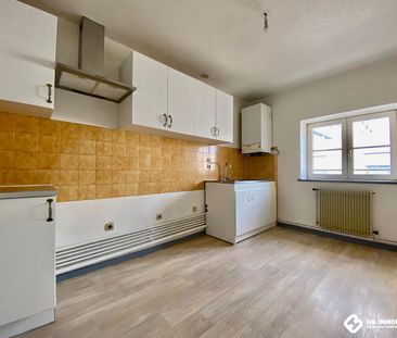 Location Appartement 4 pièces 88m² ROANNE 42300 - Photo 2