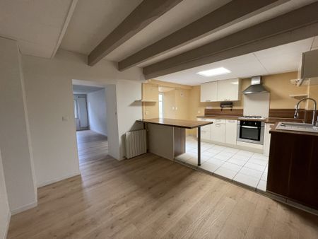 Location Maison 4 pièces 108m² RODEZ 12000 - Photo 2