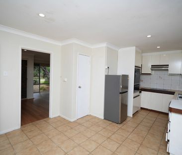 Four bedroom home - Photo 5