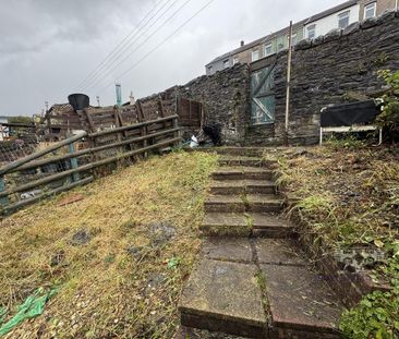 3 bedroom terraced house to rent - Photo 4