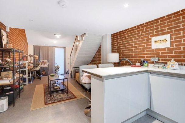 1 bedroom terraced house to rent - Photo 1