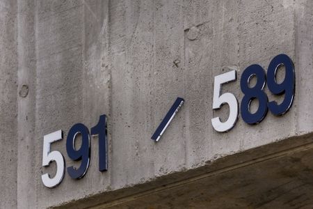 One Bedroom Apartment | High Ceilings, Ac & Parking! - Photo 2