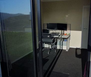 Single Level 4 Bedroom Home in Grenada Village - Photo 2