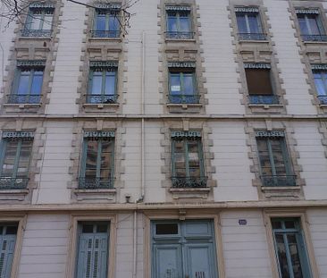 : Appartement 88.2 m² à SAINT-ETIENNE - Photo 4