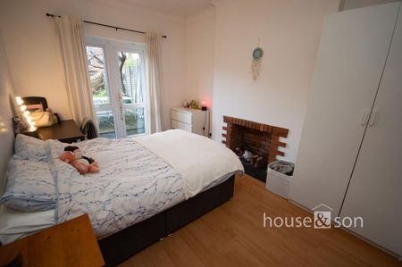 5 bedroom detached house to rent - Photo 2