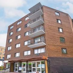 1 room apartment of 48m² in Montreal - Photo 2