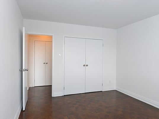 50 Hillsboro Avenue - Photo 1