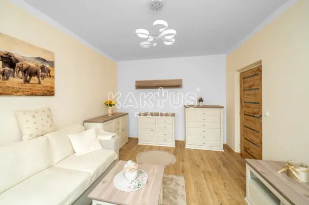 Podnájem bytu 2+1 s balkonem, na ulici Josefa Kotase, Ostrava- Hrabůvka - Photo 1