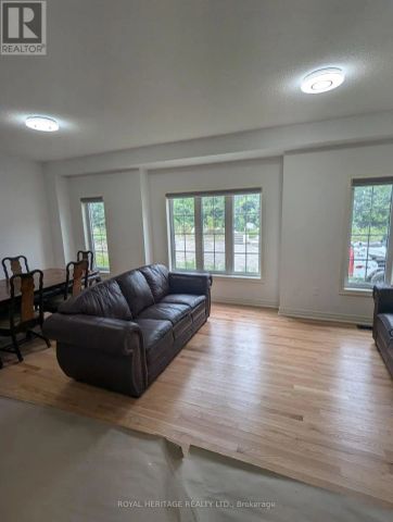 676 FLEETWOOD DRIVE - Photo 2