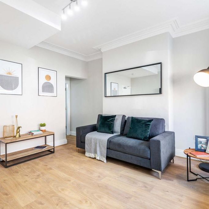 5 bedroom house to rent - Photo 1