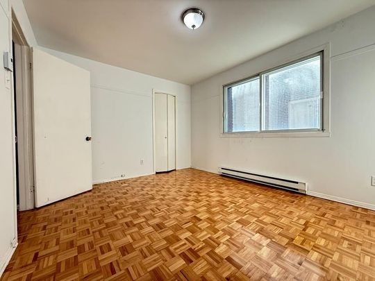 655 Boulevard Laval, Laval, QC - Photo 1